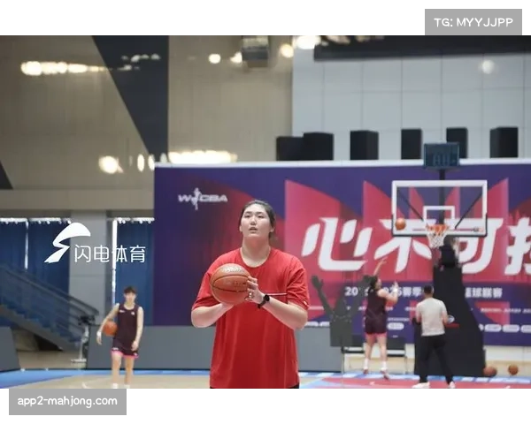 “小巨人”张子宇完成WCBA首秀,备受关注